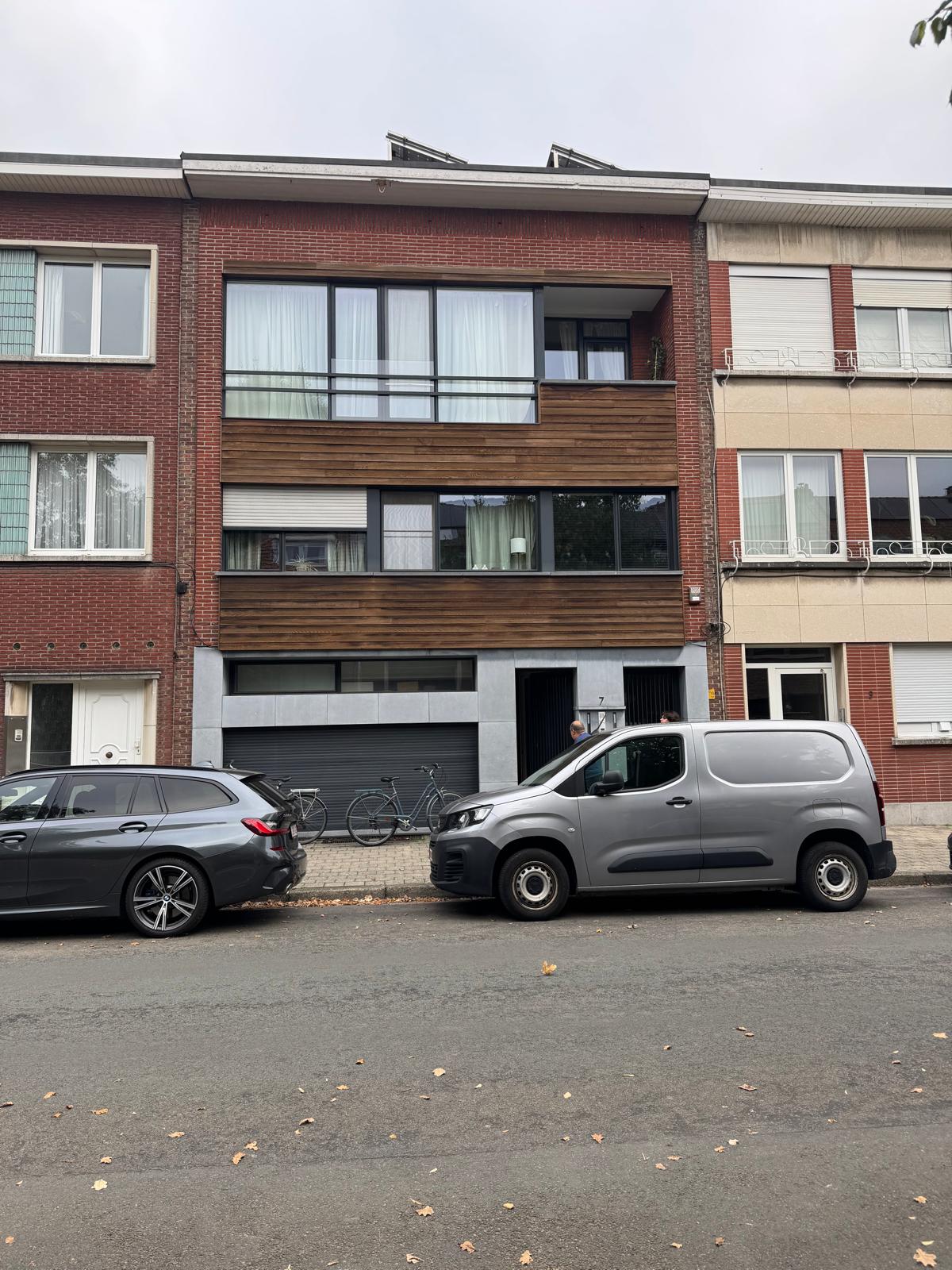 Lichtrijk en ruim appartement in Mortsel